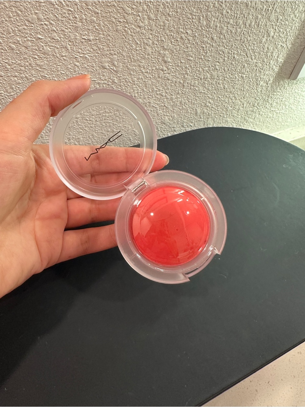 MAC Cosmetics Heat Index Glow Play Cushiony Blush - light pink